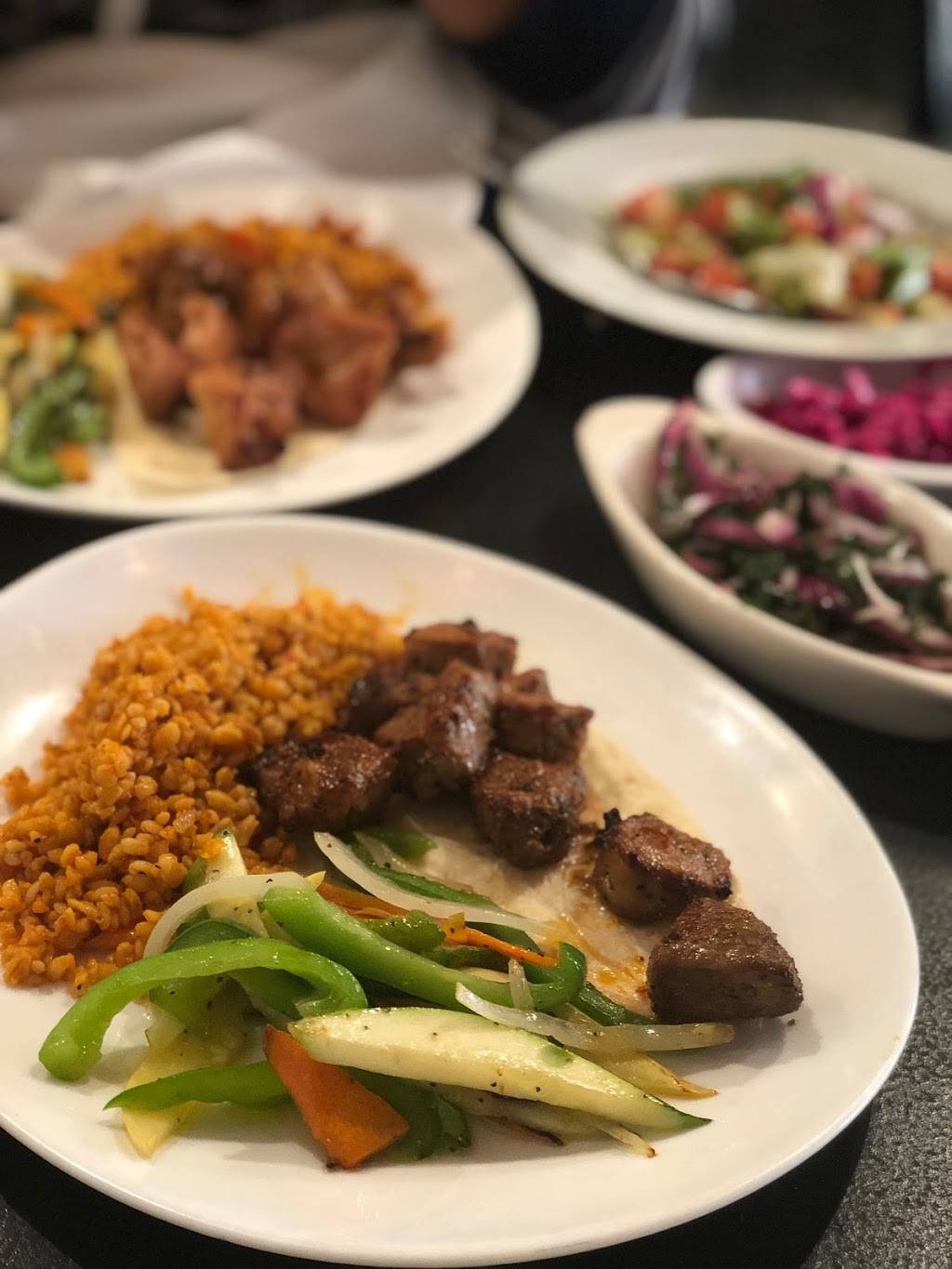 Isot Turkish Cuisine | restaurant | 622 S 6th St, Philadelphia, PA 19147, USA | 2674573622 OR +1 267-457-3622