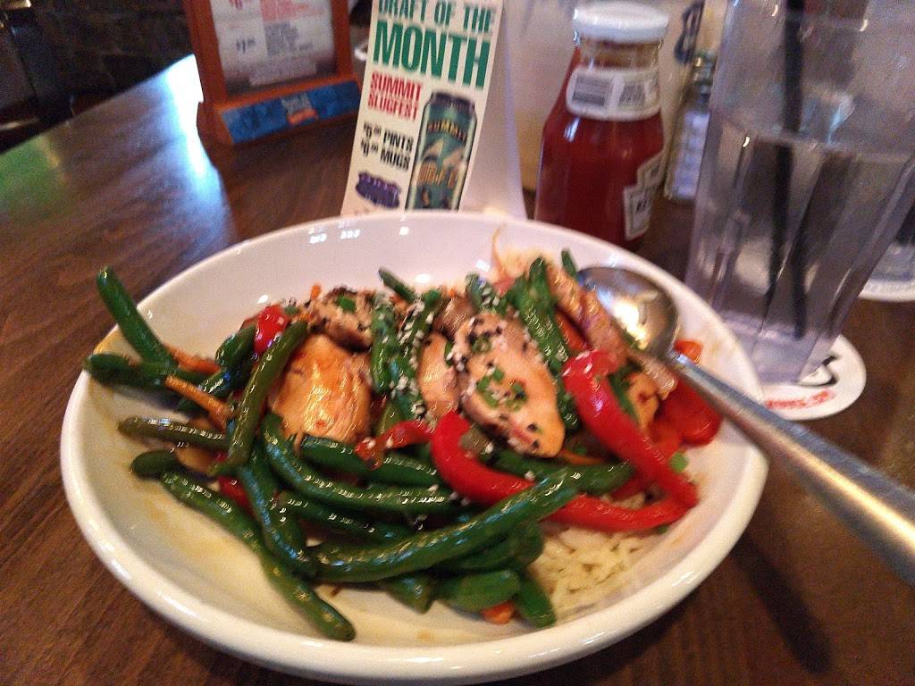 Clives Roadhouse Rogers | restaurant | 21390 John Milless Dr, Rogers, MN 55374, USA | 7639512842 OR +1 763-951-2842