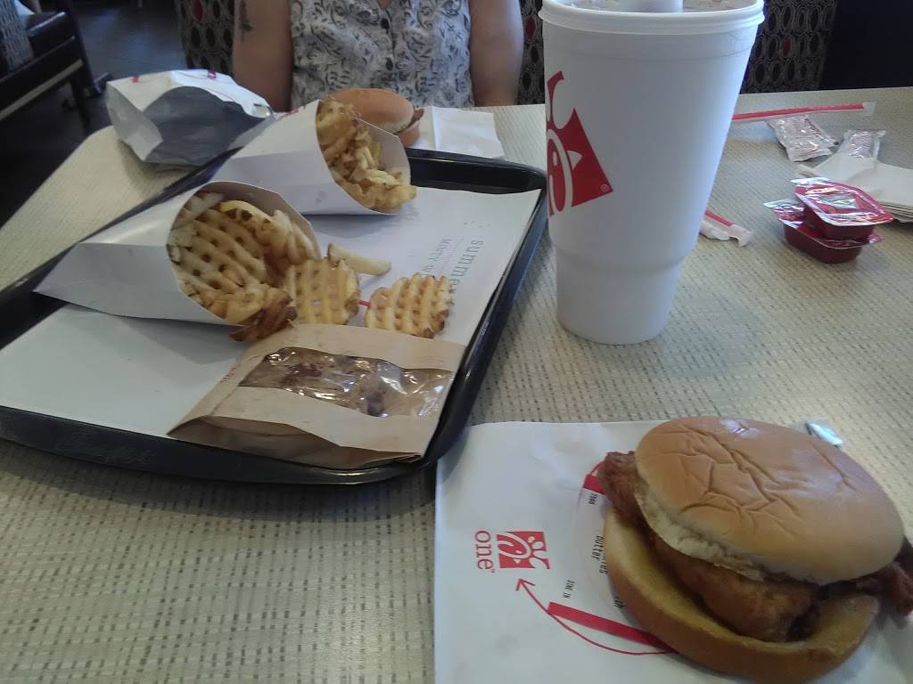 Chick-fil-A | restaurant | 2735 Iowa St, Lawrence, KS 66046, USA | 7858421002 OR +1 785-842-1002