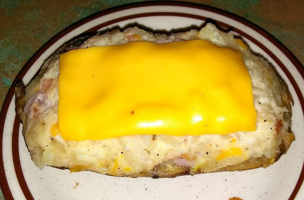 Snedigars Rib House | restaurant | 1914 I Ave, New Castle, IN 47362, USA | 7655298911 OR +1 765-529-8911