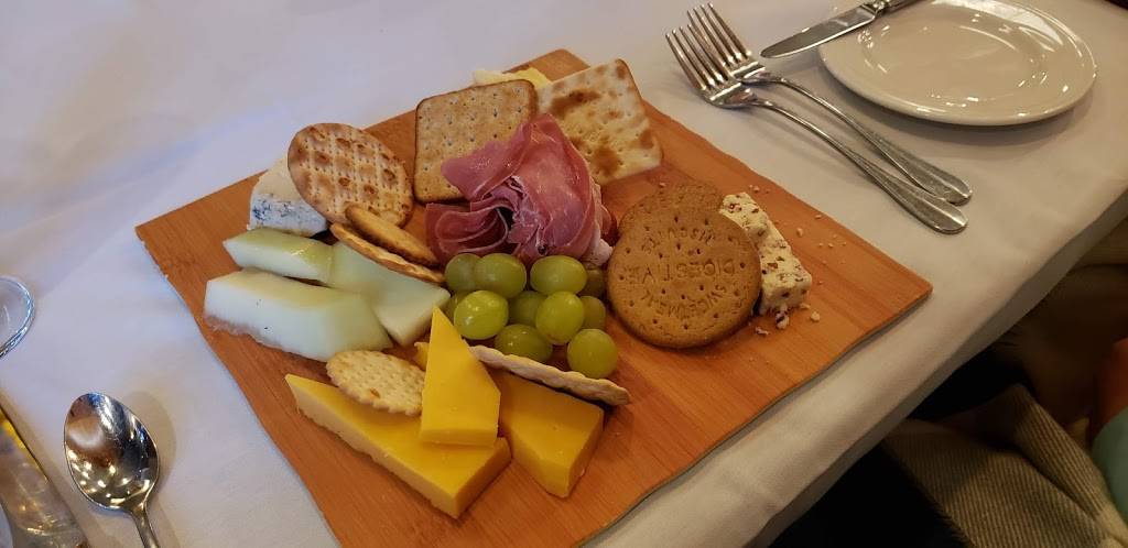 Auburn City Steakhouse | restaurant | 203 Main St, Auburn, IN 46706, USA | 2603337337 OR +1 260-333-7337