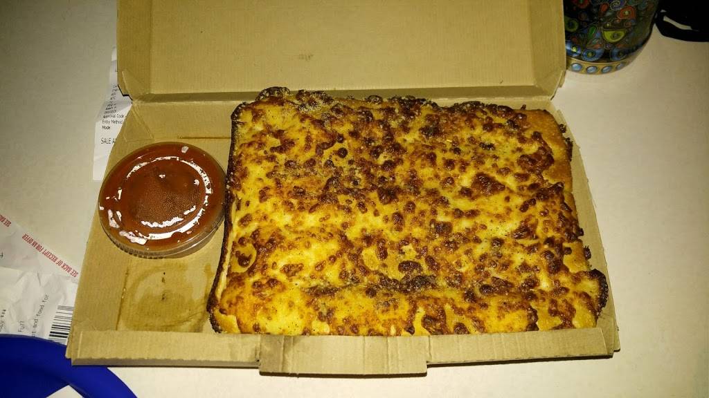 Pizza Hut | restaurant | 1200 W Main St Suite 17, Peoria, IL 61606, USA | 3096767676 OR +1 309-676-7676