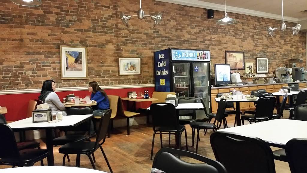 Bocelli Pizza & Pasta Shoppe | restaurant | 102 Depot St, Shelbyville, TN 37160, USA | 9316809579 OR +1 931-680-9579