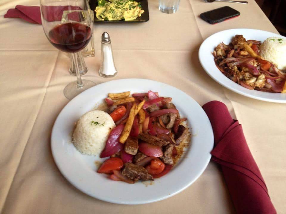 El Serrano | restaurant | 2151 Columbia Ave, Lancaster, PA 17603, USA | 7173976191 OR +1 717-397-6191