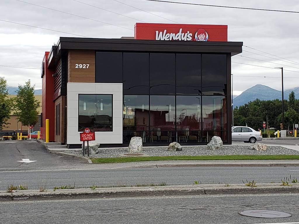 Wendys | restaurant | 2927 Seward Hwy, Anchorage, AK 99503, USA | 9072584239 OR +1 907-258-4239