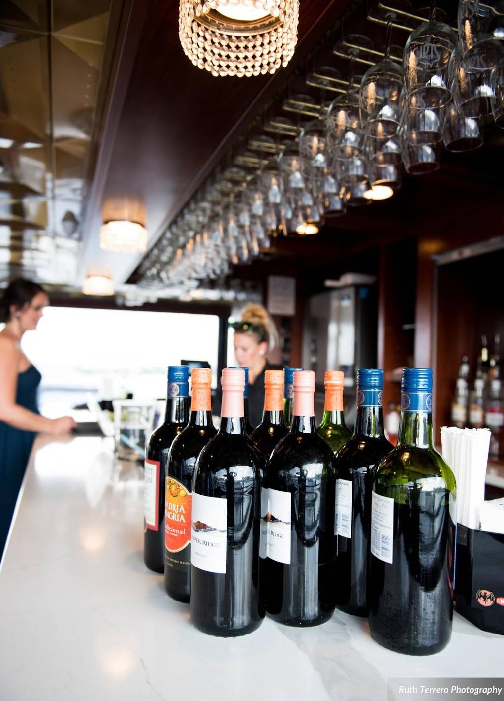 Yacht StarShip Cruises & Events Clearwater | restaurant | 25 Causeway Boulevard, Slip #55, Clearwater, FL 33767, USA | 8132237999 OR +1 813-223-7999