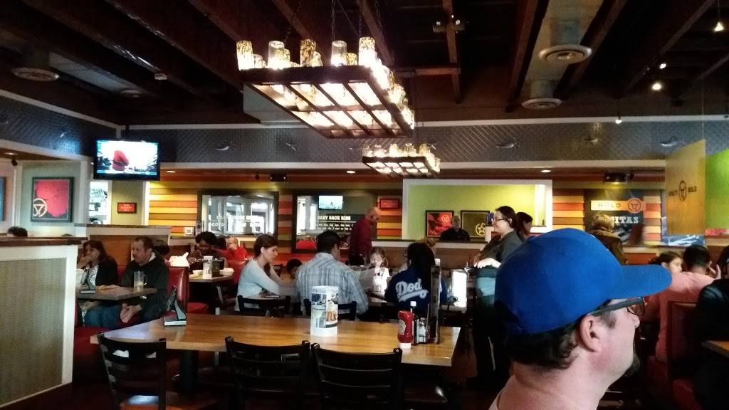 Chilis Grill & Bar | meal takeaway | 43510 10th St W, Lancaster, CA 93534, USA | 6619451502 OR +1 661-945-1502