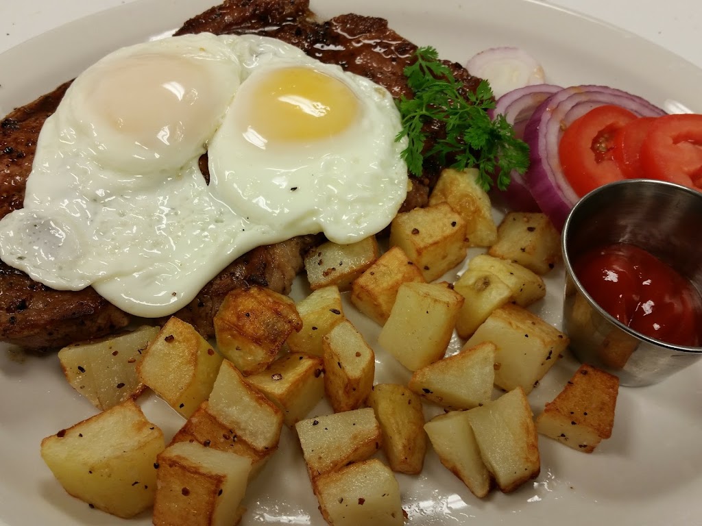 Aditas Restaurant, Markets & Bakery | restaurant | 629 E Main St, Gassville, AR 72635, USA | 8704352961 OR +1 870-435-2961