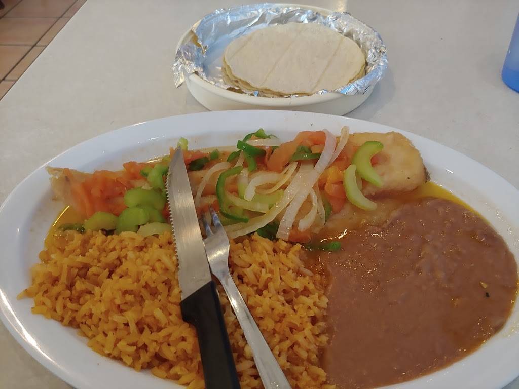 Mariscos Mazatlan | restaurant | 1150 E Florence Blvd #4, Casa Grande, AZ 85122, USA | 5203169082 OR +1 520-316-9082