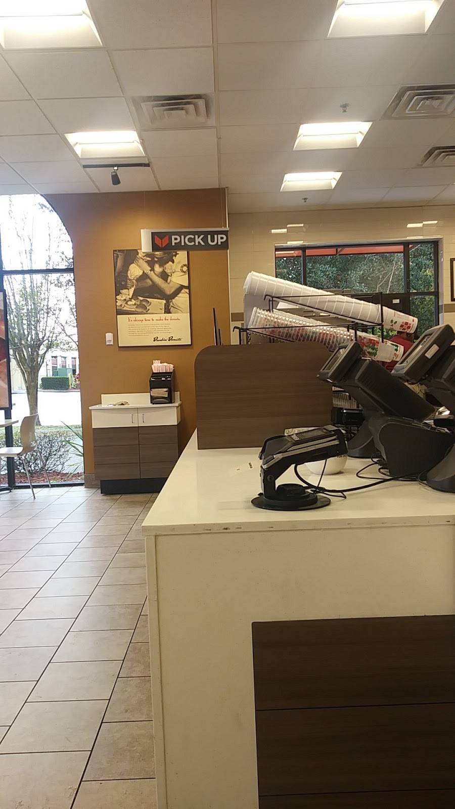 Dunkin | bakery | 5422 N Orange Blossom Trail, Orlando, FL 32810, USA | 4072999531 OR +1 407-299-9531