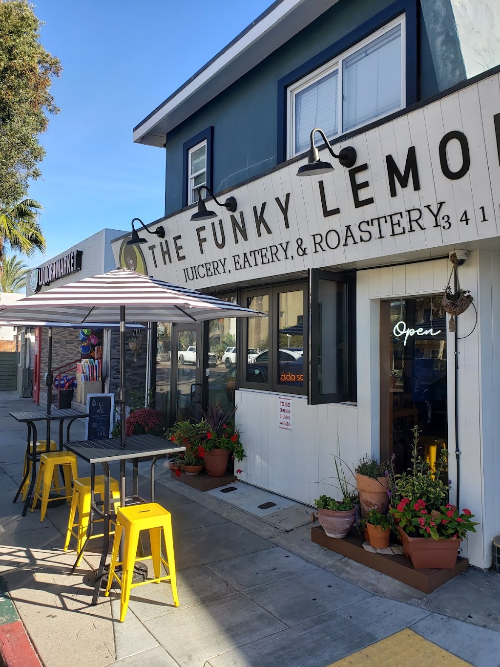 The Funky Lemon | restaurant | 3415 Mission Blvd, San Diego, CA 92109, USA | 6194006032 OR +1 619-400-6032