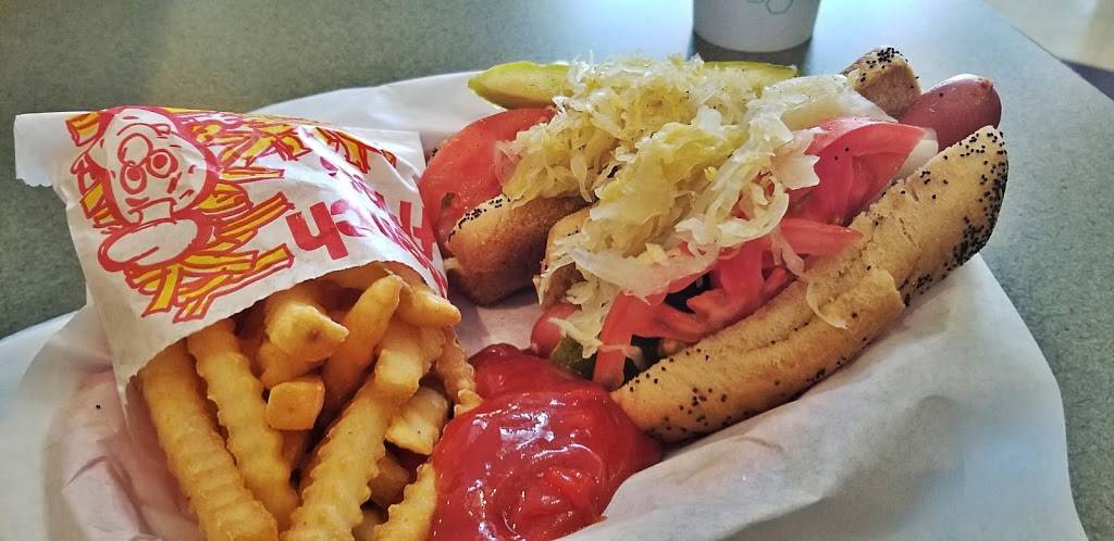 U Dawg U | restaurant | 300 N Happ Rd, Northfield, IL 60093, USA | 8474416200 OR +1 847-441-6200