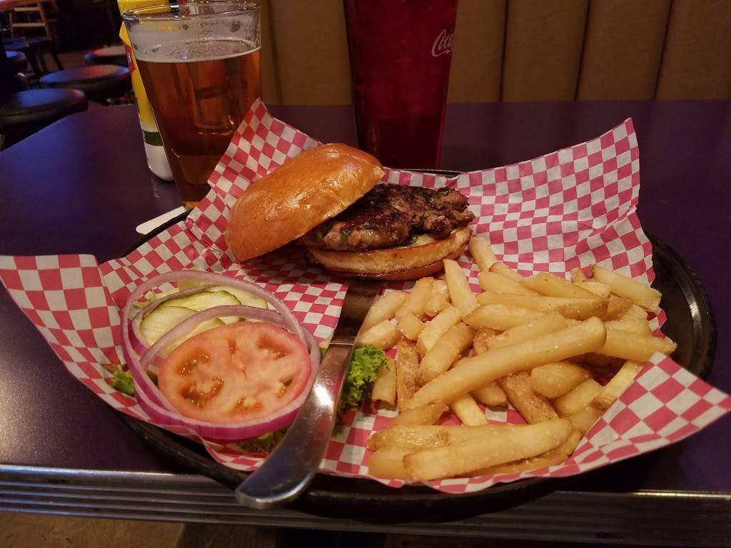 Old Man Bar | restaurant | 4381 W 120th Ave, Broomfield, CO 80020, USA | 7205364821 OR +1 720-536-4821