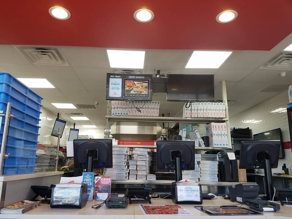 Dominos Pizza | meal delivery | 6045 Sherry Ln, Dallas, TX 75225, USA | 2146917511 OR +1 214-691-7511