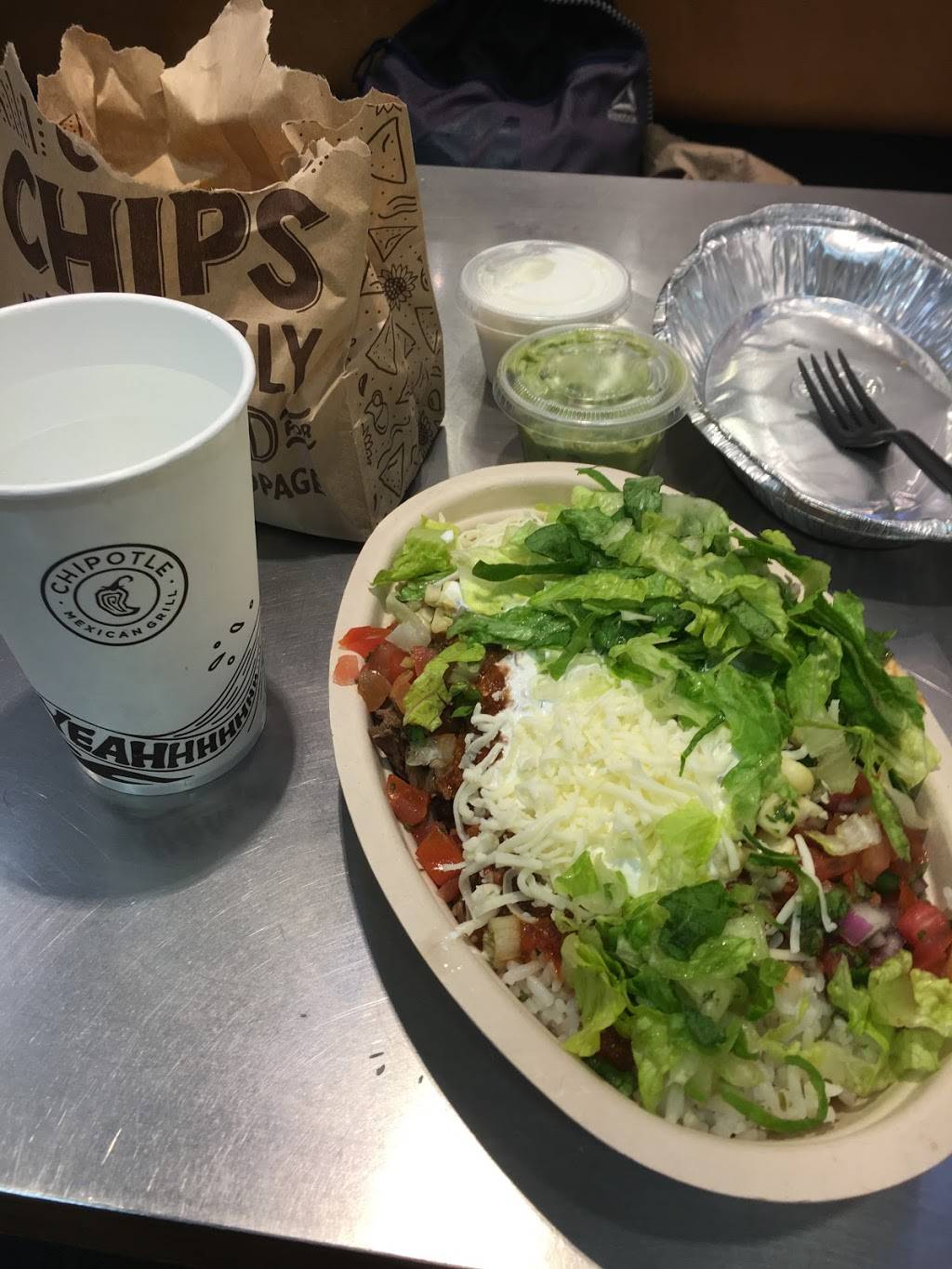 Chipotle Mexican Grill | restaurant | 1135 Glendale Galleria FC 12, Glendale, CA 91210, USA | 8185078455 OR +1 818-507-8455