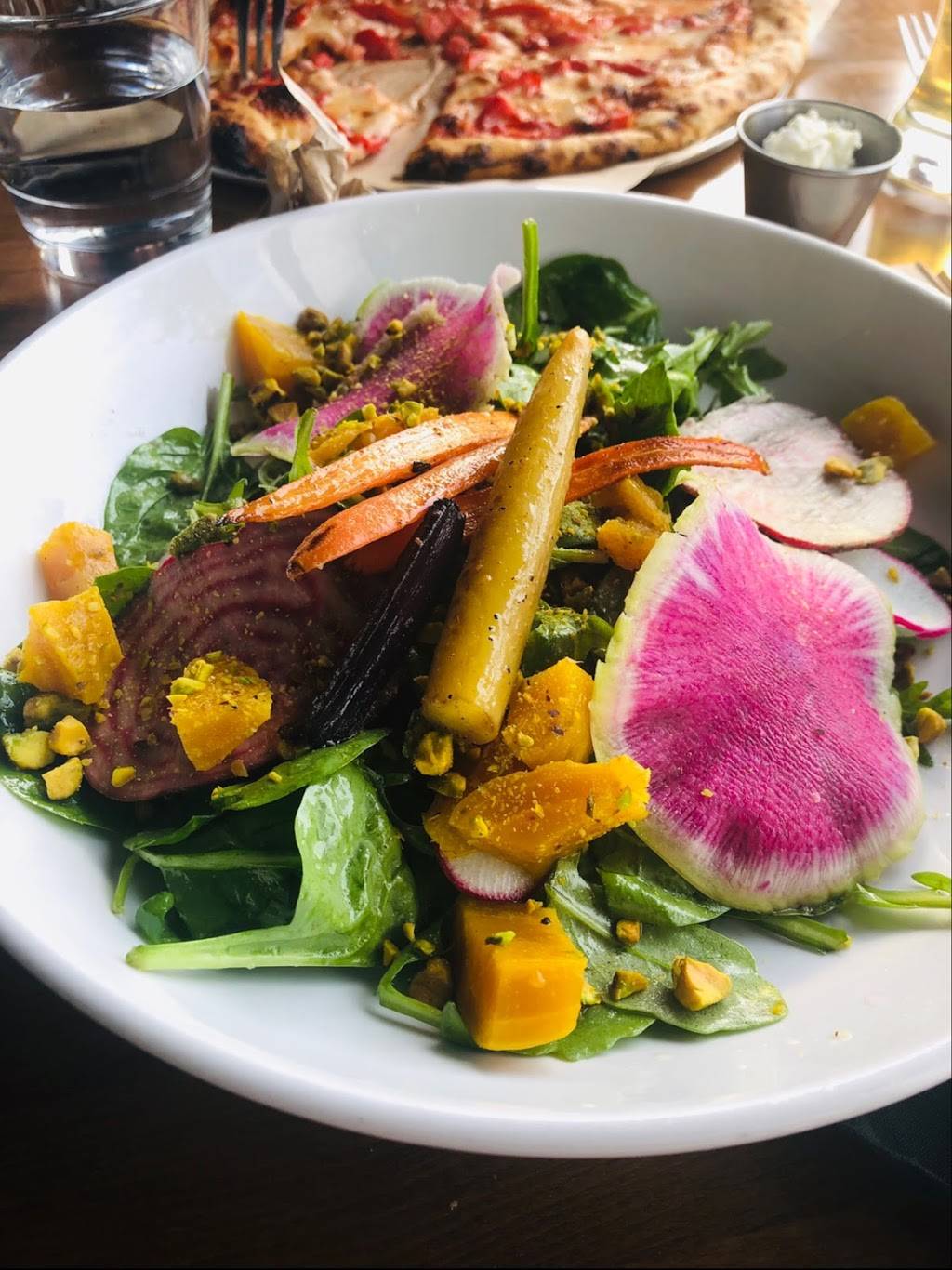 Esters Neighborhood Pub | restaurant | 2201 Oneida St, Denver, CO 80207, USA | 3039974173 OR +1 303-997-4173