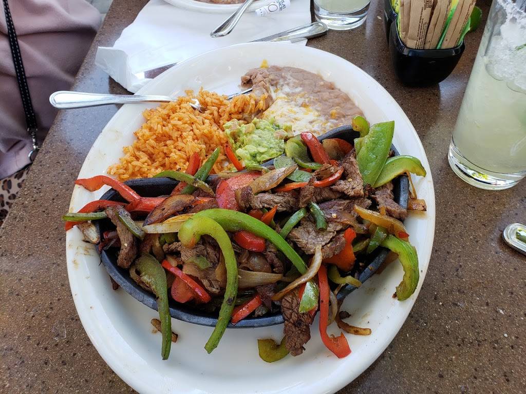 Avilas El Ranchito | restaurant | 1305 S Coast Hwy, Laguna Beach, CA 92651, USA | 9493767040 OR +1 949-376-7040