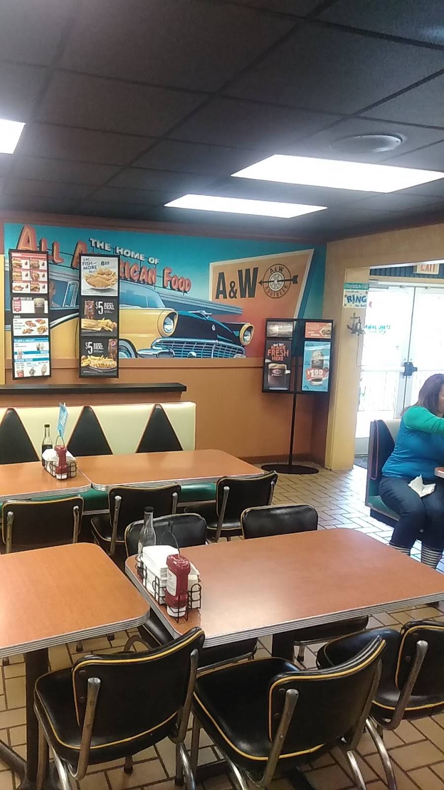 A&W Restaurant | restaurant | 1102 Chillicothe St, Portsmouth, OH 45662, USA | 7403533194 OR +1 740-353-3194