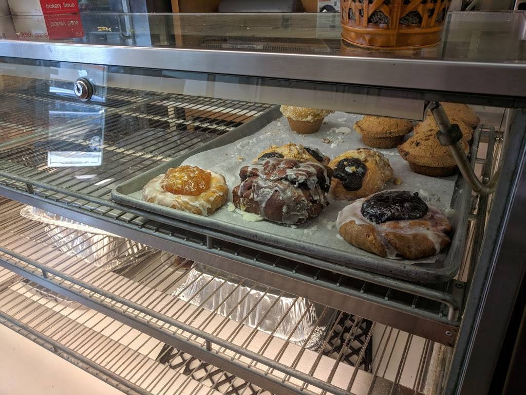 Franks Deli & Restaurant | restaurant | 1406 Main St, Asbury Park, NJ 07712, USA | 7327756682 OR +1 732-775-6682