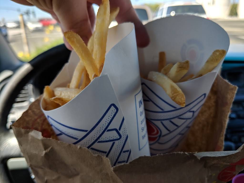 Sonic Drive-In | restaurant | 1400 N Park Blvd, Pittsburg, CA 94565, USA | 9252529940 OR +1 925-252-9940