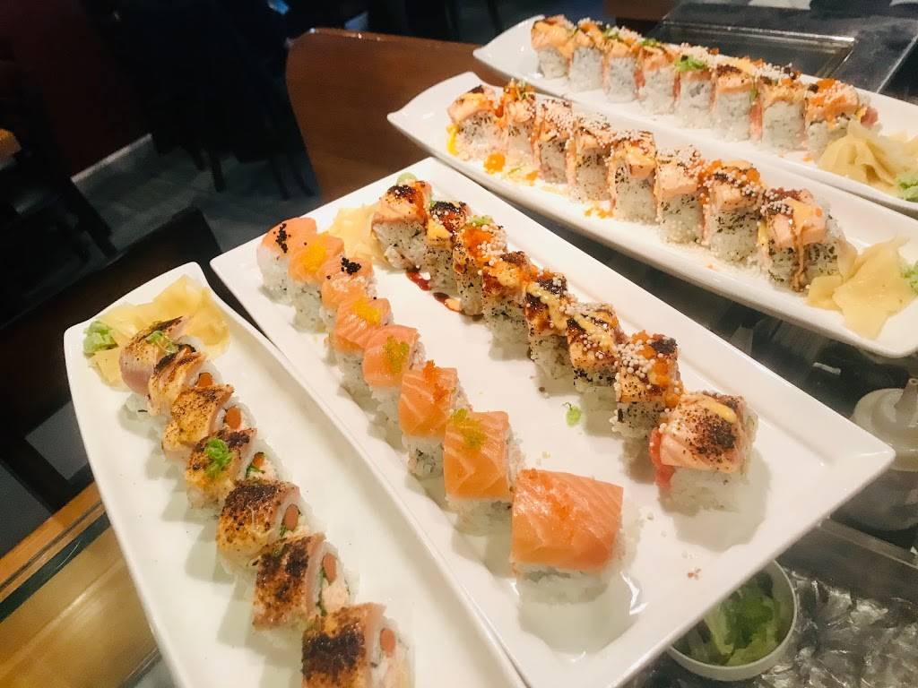 MoMo sushi | restaurant | 15603 Main St #102, Mill Creek, WA 98012, USA | 4252256590 OR +1 425-225-6590