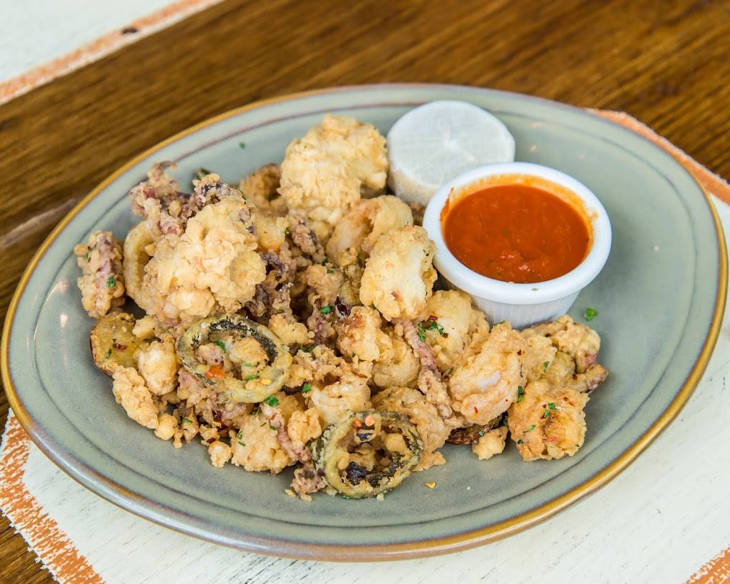 Fiorellas Italian Kitchen | restaurant | 152 National Plaza, Oxon Hill, MD 20745, USA | 3018391811 OR +1 301-839-1811