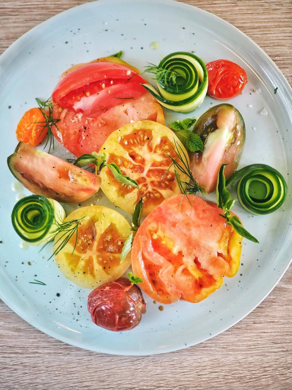 Knife & Spoon | restaurant | 4012 Central Florida Pkwy, Orlando, FL 32837, USA | 4073934333 OR +1 407-393-4333