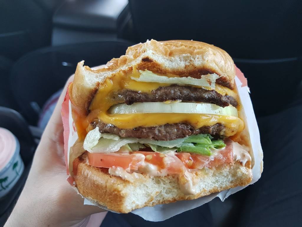 In-N-Out Burger | restaurant | 2131 County Center Dr, Santa Rosa, CA 95403, USA | 8007861000 OR +1 800-786-1000