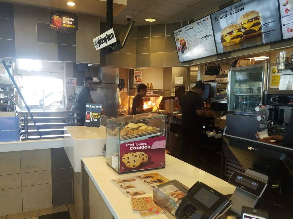 McDonalds | cafe | 121 N Maple Ave, Purcellville, VA 20132, USA | 5403382848 OR +1 540-338-2848