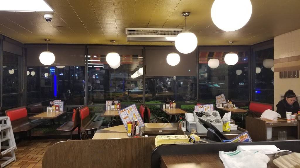Waffle House | meal takeaway | 4302 Big Tree Way, Greensboro, NC 27409, USA | 3362940035 OR +1 336-294-0035