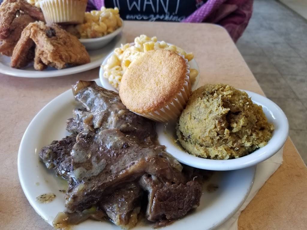 Mandys Soul Food Kitchen | restaurant | 431 N Bolingbrook Dr, Bolingbrook, IL 60440, USA | 6304857291 OR +1 630-485-7291