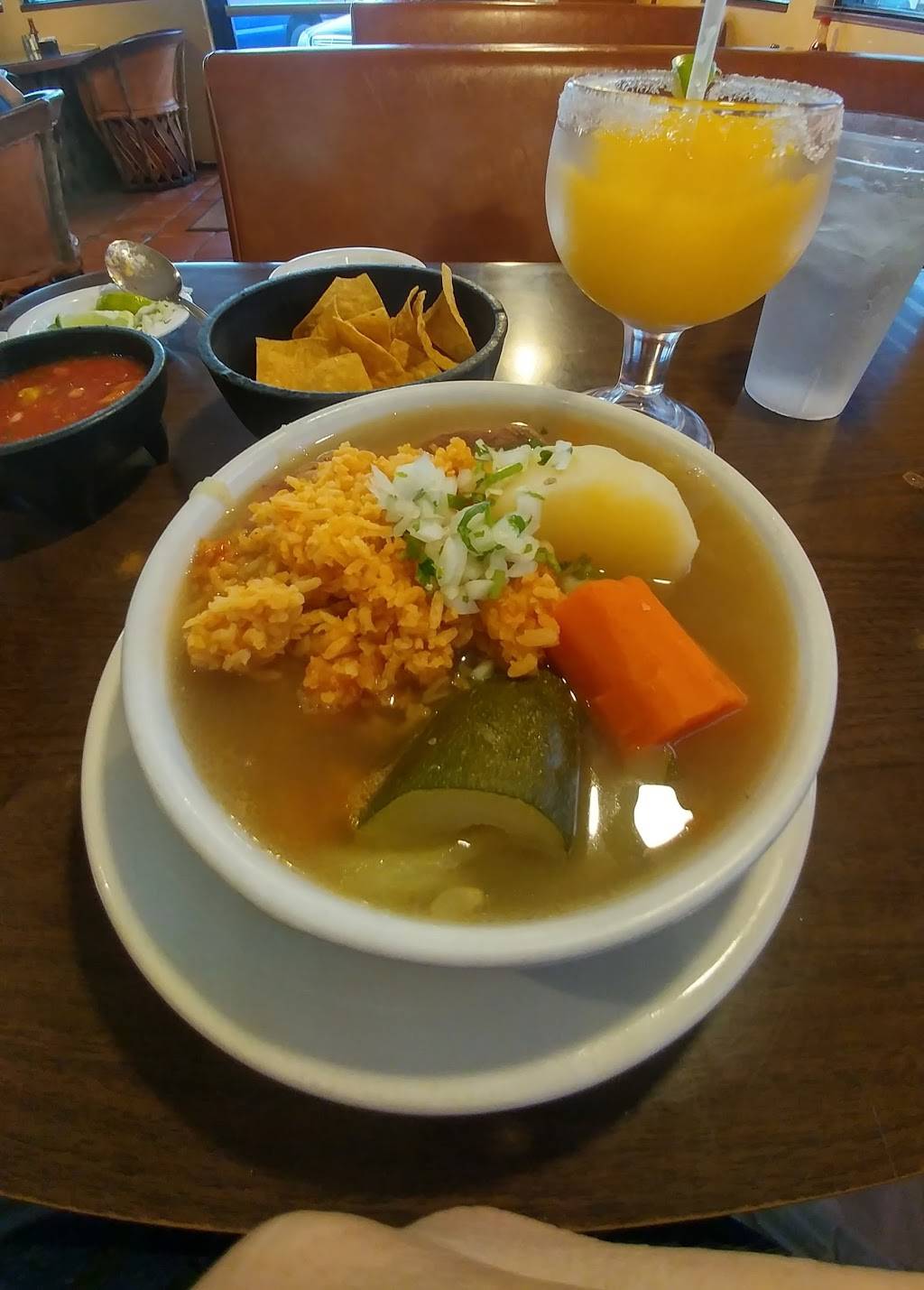 Chevos Mexican Restaurant | restaurant | 21749 CA-18, Apple Valley, CA 92307, USA | 7609612770 OR +1 760-961-2770