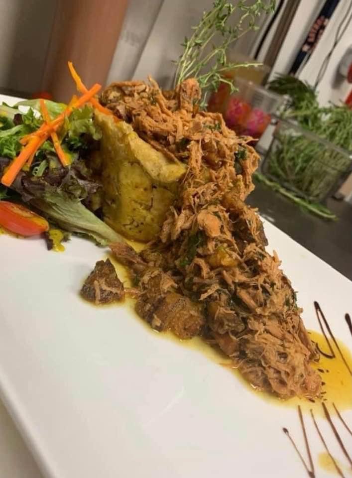 Yayas Restaurant lounge | restaurant | 1280 Cranston St, Cranston, RI 02920, USA | 4014814966 OR +1 401-481-4966