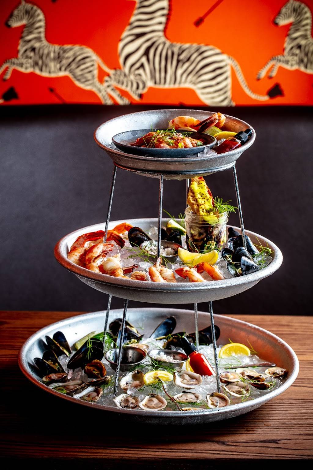 Almond Palm Beach | restaurant | 207 Royal Poinciana Way, Palm Beach, FL 33480, USA | 5613555080 OR +1 561-355-5080