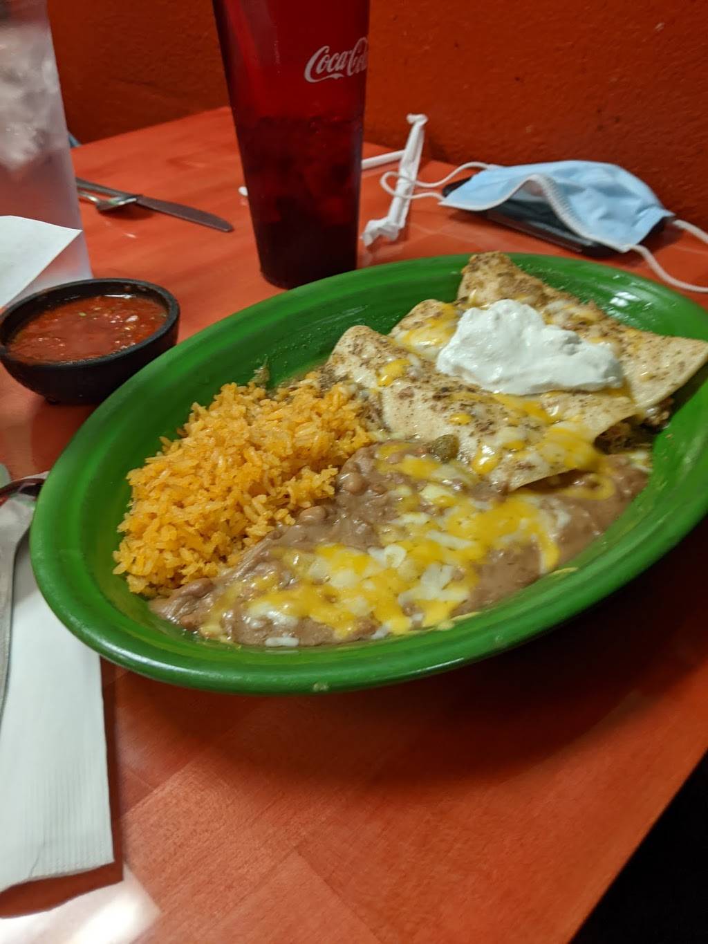 La Mexicana | restaurant | 631 13th St, Paso Robles, CA 93446, USA | 8052379697 OR +1 805-237-9697