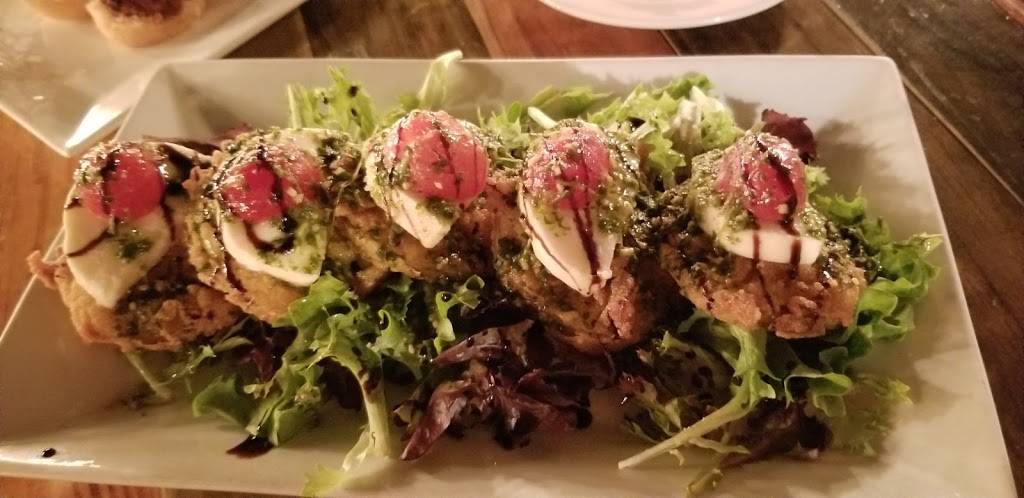 The Ordinary Pub | restaurant | 217 1/2 W Broughton St, Savannah, GA 31401, USA | 9122385130 OR +1 912-238-5130