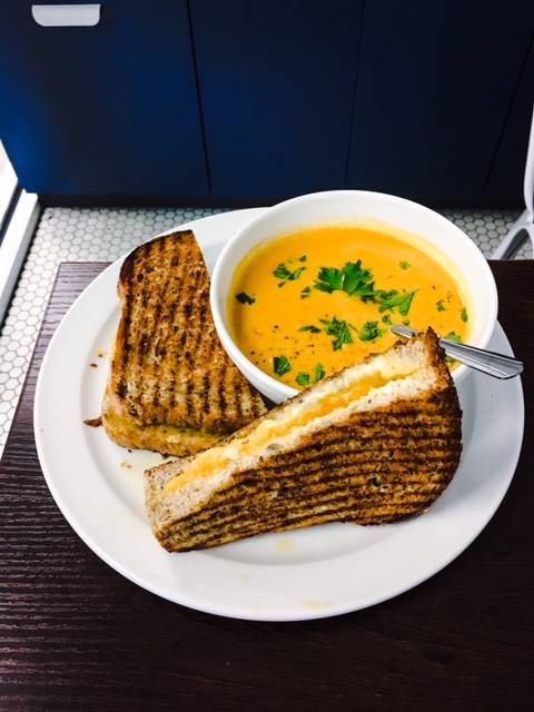 DELRAY SHORES PHARMACY & SODA FOUNTAIN | restaurant | 124 NE 5th Ave, Delray Beach, FL 33483, USA | 5612722124 OR +1 561-272-2124