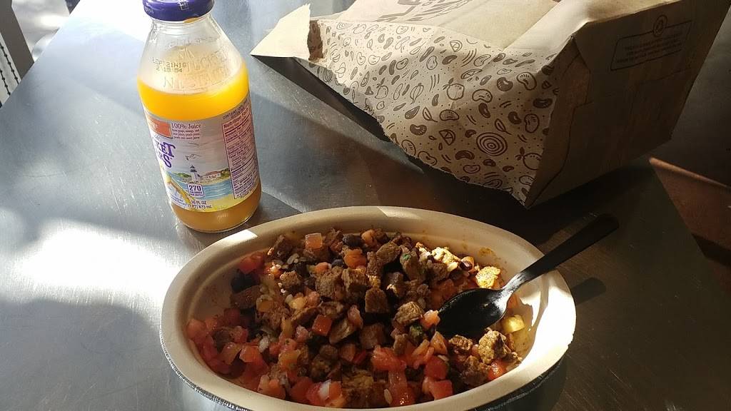 Chipotle Mexican Grill | restaurant | 3525 Riverside Plaza Dr STE 204, Riverside, CA 92506, USA | 9517791962 OR +1 951-779-1962