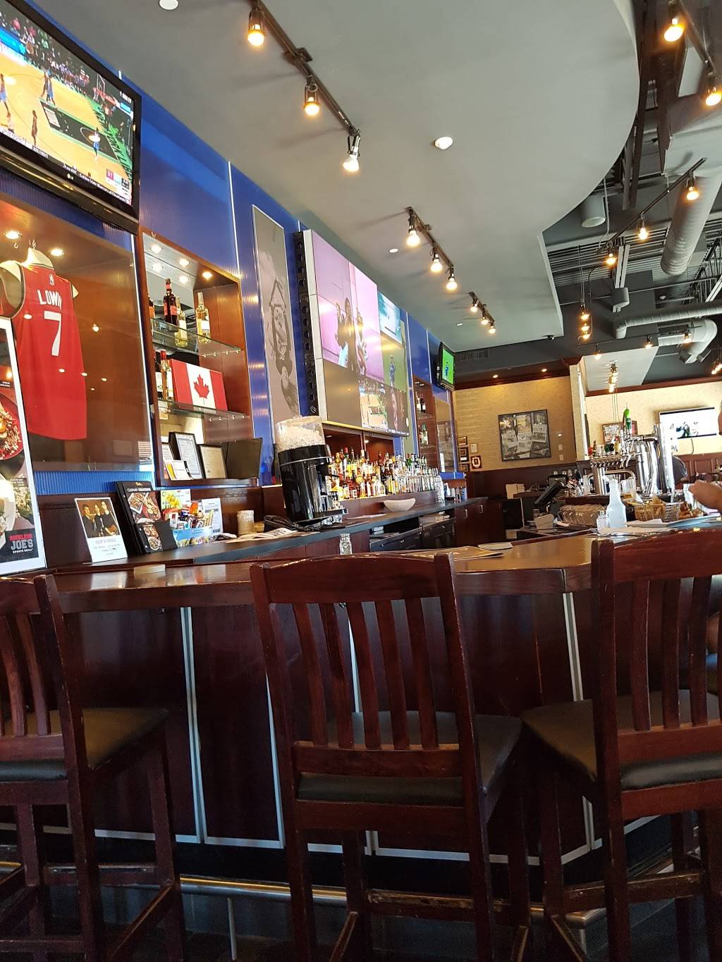 Shoeless Joes Sports Grill | restaurant | 245 Centennial Rd unit c, Orangeville, ON L9W 5K9, Canada | 5199405637 OR +1 519-940-5637