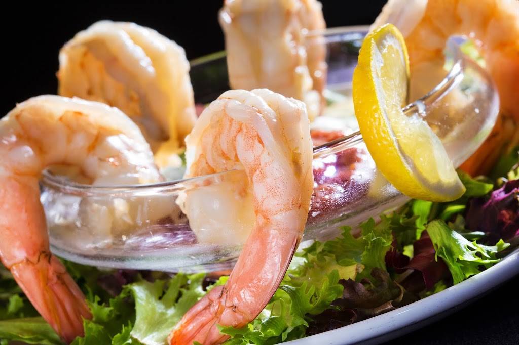 Cleveland Chop | restaurant | 824 West Saint Clair Avenue, Cleveland, OH 44113, USA | 2166962467 OR +1 216-696-2467