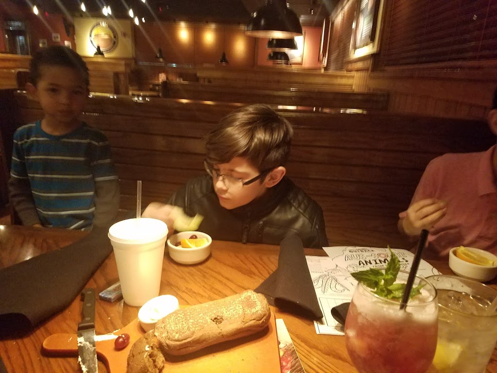 Outback Steakhouse | meal takeaway | 3217 S MacArthur Dr, Alexandria, LA 71301, USA | 3184420303 OR +1 318-442-0303
