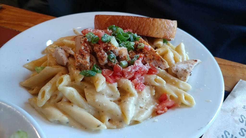 Chilis Grill & Bar | meal takeaway | 640 E Rand Rd, Arlington Heights, IL 60004, USA | 8478188171 OR +1 847-818-8171