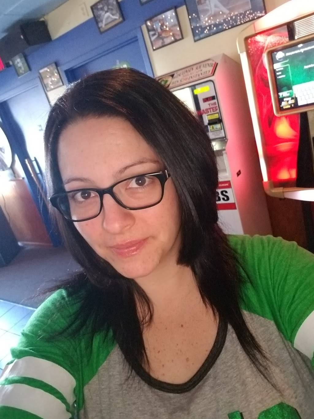 Jersey Pub & Grill | restaurant | 4024 S Howell Ave, Milwaukee, WI 53207, USA | 4144839500 OR +1 414-483-9500