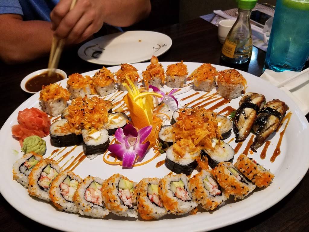 Lemon Grass Tapas | restaurant | 310 Central Ave, St. Petersburg, FL 33701, USA | 7278941111 OR +1 727-894-1111