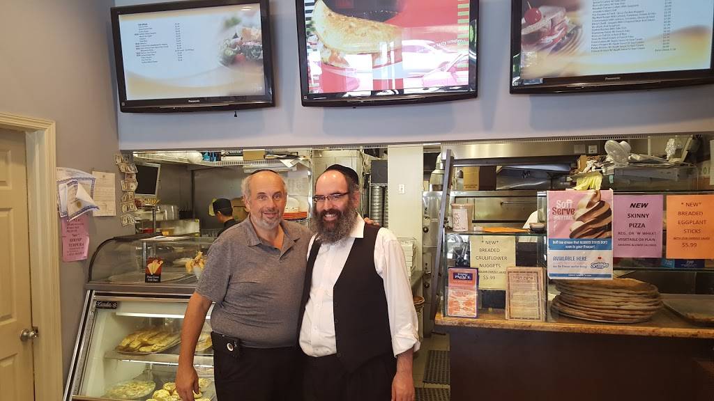 Dairy Palace | restaurant | 2216 Victory Blvd, Staten Island, NY 10314, USA | 7187615200 OR +1 718-761-5200