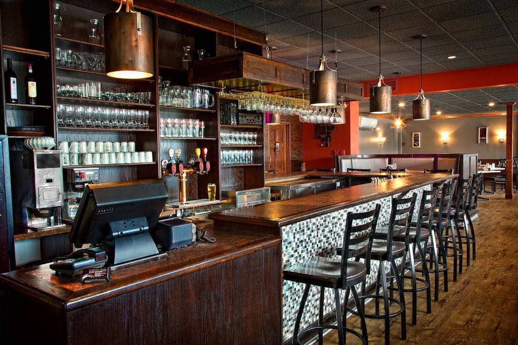 Restaurant lOmnibouffe | restaurant | 660 Rue Bowen S, Sherbrooke, QC J1G 2E9, Canada | 8198235337 OR +1 819-823-5337