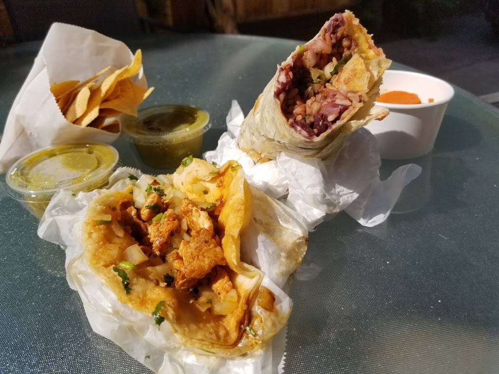 Holy Guacamole | restaurant | 2906 Main St, Santa Monica, CA 90405, USA | 3103144850 OR +1 310-314-4850