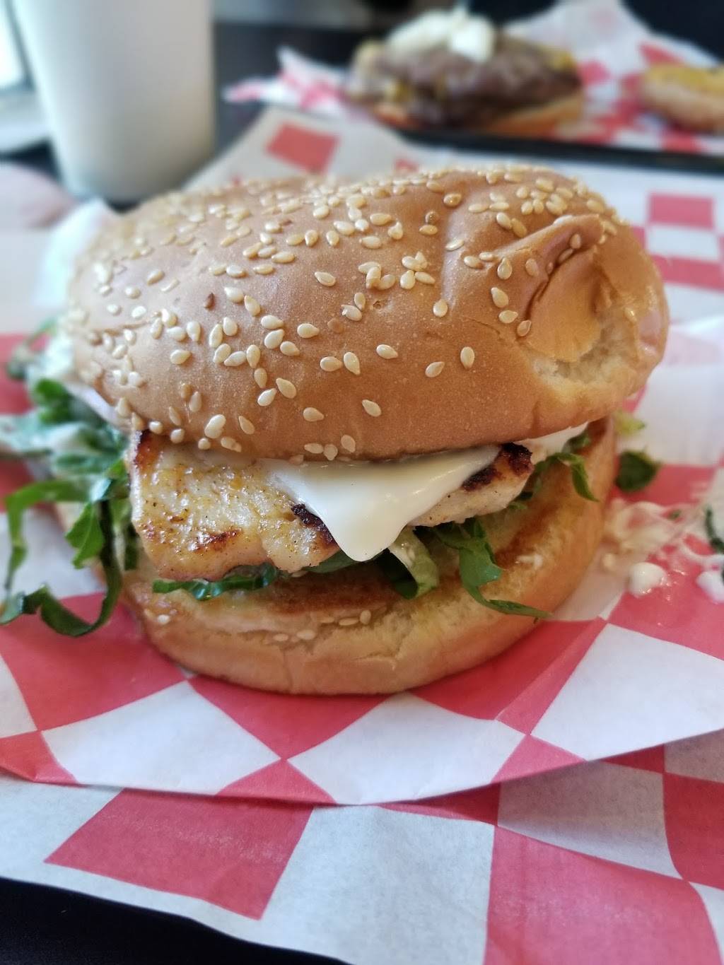 Five Star Burger Stockton | restaurant | 7840 West Ln d1, Stockton, CA 95210, USA | 2093234698 OR +1 209-323-4698