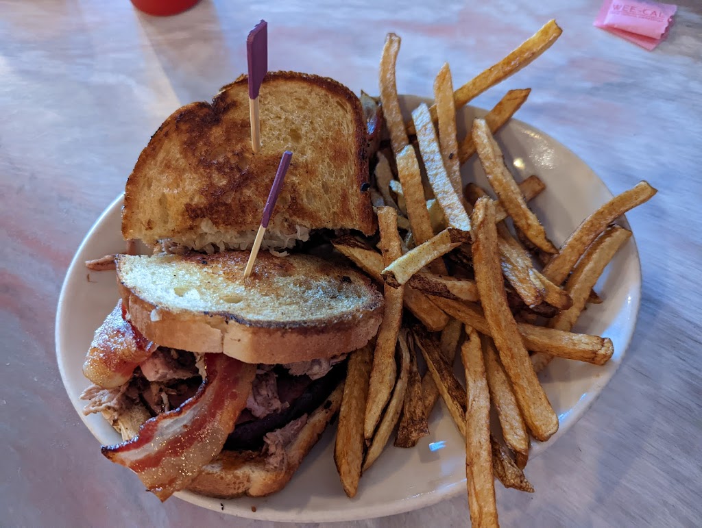 Las Animas Grill | restaurant | 341 N Commercial St, Trinidad, CO 81082, USA | 7194228438 OR +1 719-422-8438