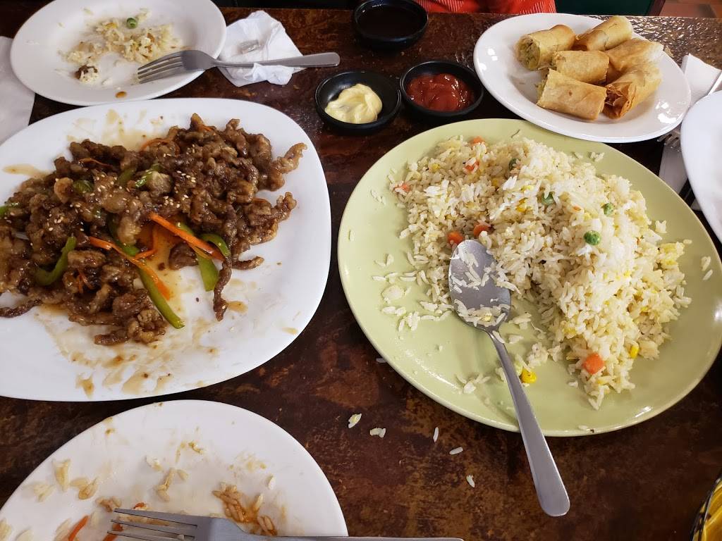 一家人私房菜 | restaurant | 1030 Adelaide St N, London, ON N5Y 2M9, Canada | 5196018868 OR +1 519-601-8868